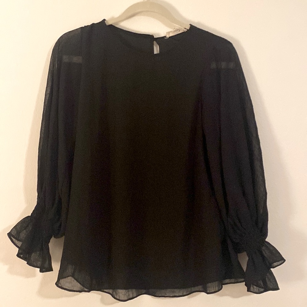 Black Blouse, S